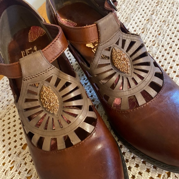 SOLD - Picture 8 of 8